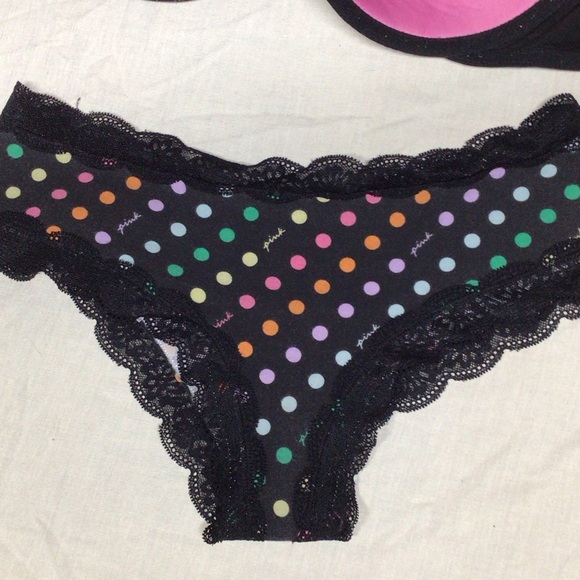 PINK Victoria's Secret Black Lace Bra - Picture 8 of 9